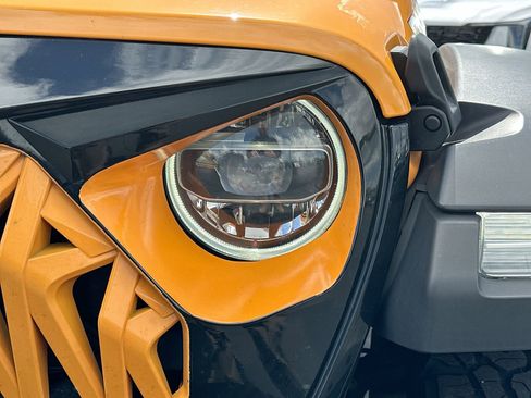 Used 2021 Jeep Wrangler Unlimited Rubicon image 6