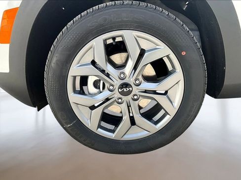 New 2026 Kia Seltos LX image 12