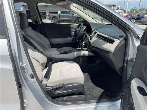Used 2020 Honda HR-V LX image 17