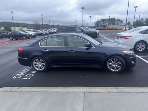 Used 2012 Hyundai Genesis 3.8 w/ Premium Pkg image 1