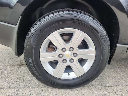 Used 2012 Chevrolet Traverse LT image 30