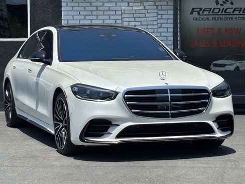 Used 2023 Mercedes-Benz S 500 4MATIC image 3