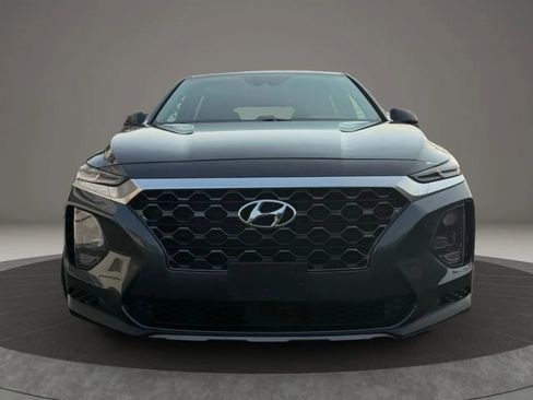 Used 2020 Hyundai Santa Fe SE image 4