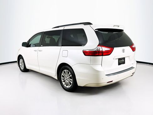 Used 2015 Toyota Sienna XLE Premium image 5