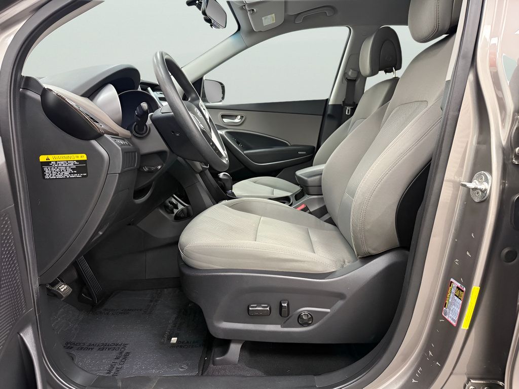 Used 2018 Hyundai Santa Fe Sport w/ 2.4L Value Package 02 FWD image 13