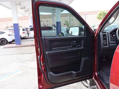 Used 2016 RAM 1500 Express AWD/4WD image 9