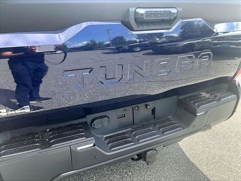 Used 2023 Toyota Tundra SR5 w/ SR5 Premium Package AWD/4WD image 8