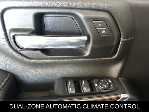 Used 2022 GMC Sierra 1500 Elevation w/ LPO, Elevation Black Package image 11