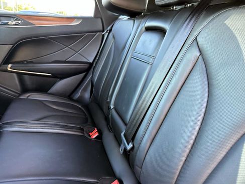 Used 2018 Lincoln MKC Reserve image 14