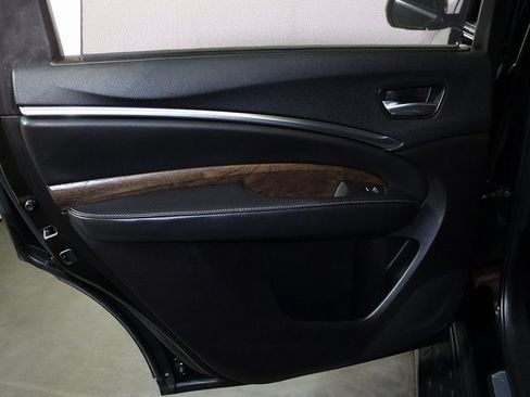 Used 2017 Acura MDX SH-AWD w/ Advance Package image 28