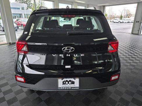 New 2026 Hyundai Venue SEL image 5