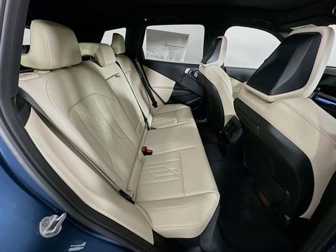 Used 2026 BMW X3 xDrive30 w/ Premium Package image 30