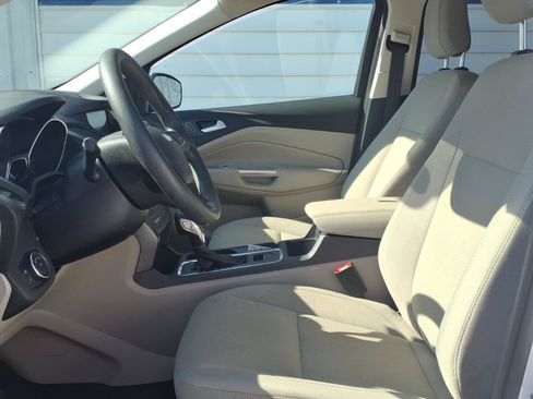 Used 2019 Ford Escape SE FWD image 8