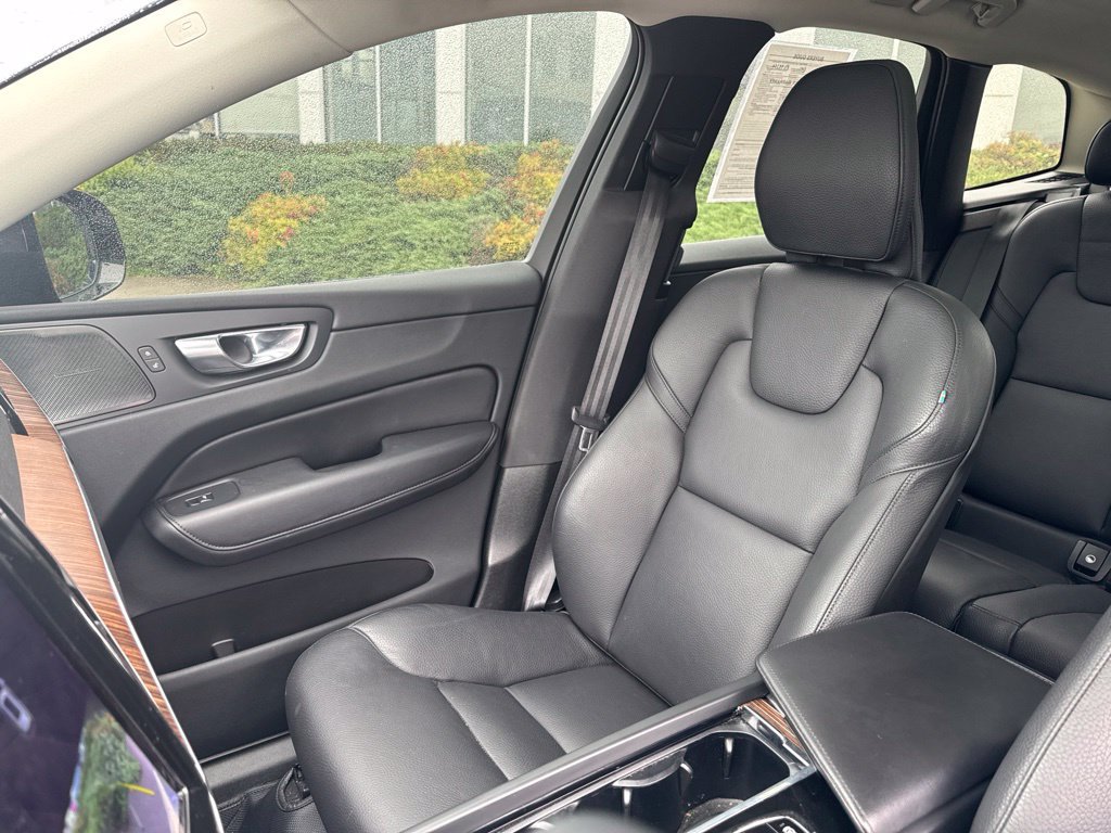Used 2023 Volvo XC60 B5 Plus w/ Protection Package Premier AWD/4WD image 20
