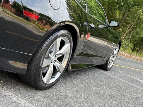 Used 2010 Chevrolet Camaro SS RWD image 40