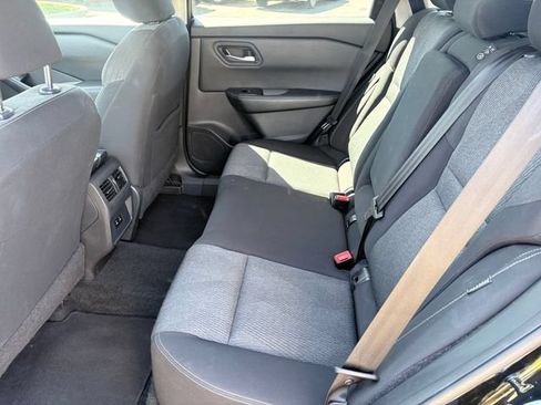Used 2024 Nissan Rogue SV FWD image 7