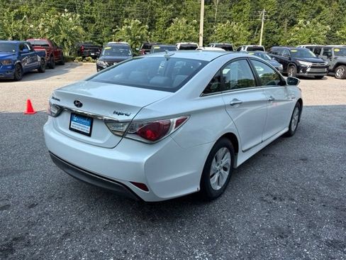 Used 2014 Hyundai Sonata Hybrid FWD image 6