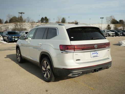 New 2026 Volkswagen Atlas Peak Edition image 5