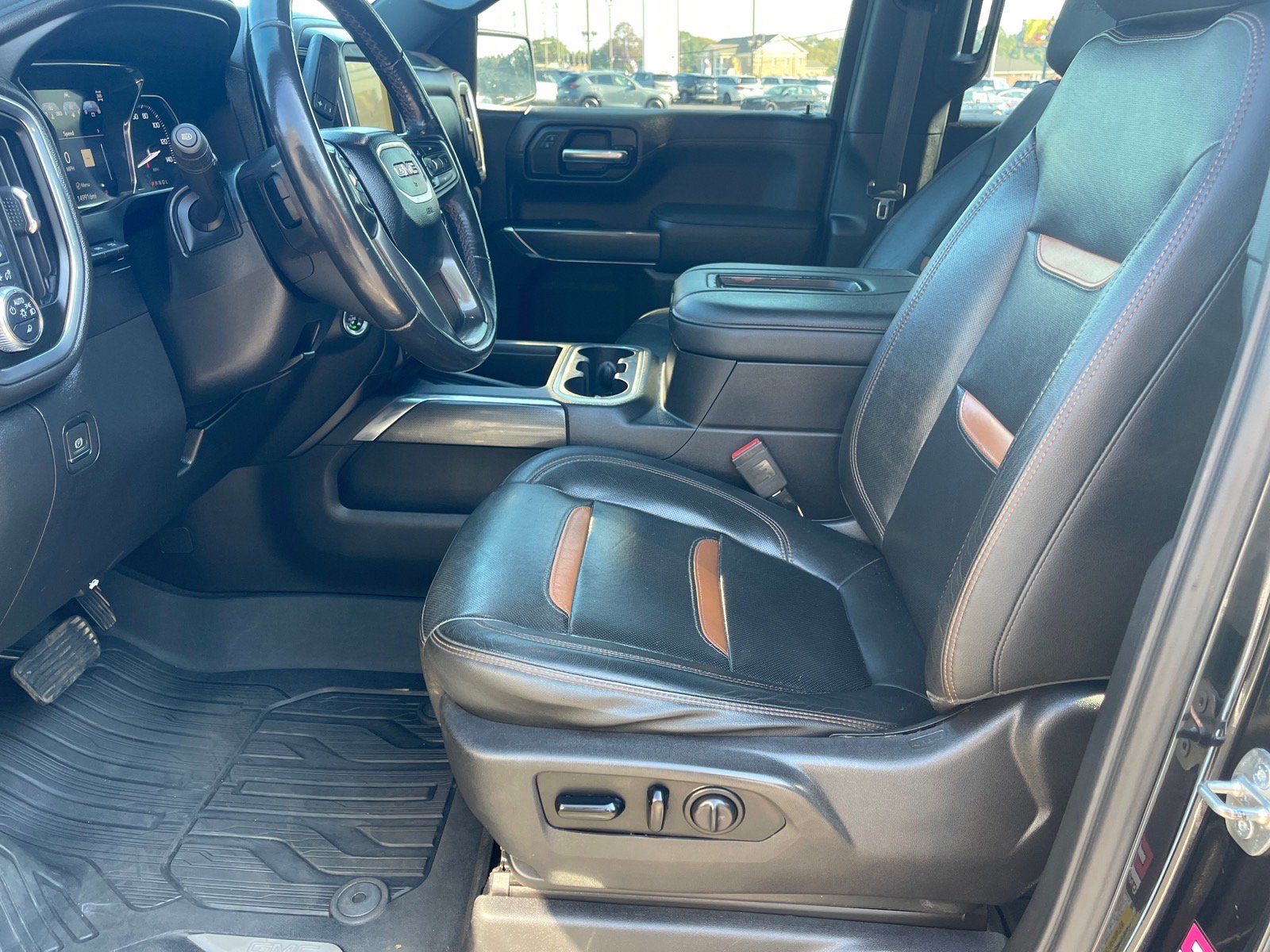 Used 2019 GMC Sierra 1500 AT4 w/ AT4 Premium Package AWD/4WD image 10