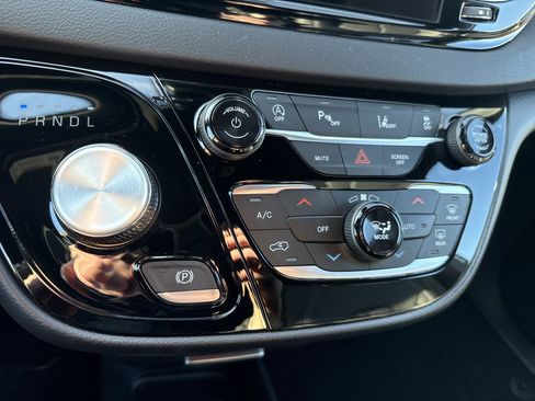 New 2026 Chrysler Voyager LX image 26