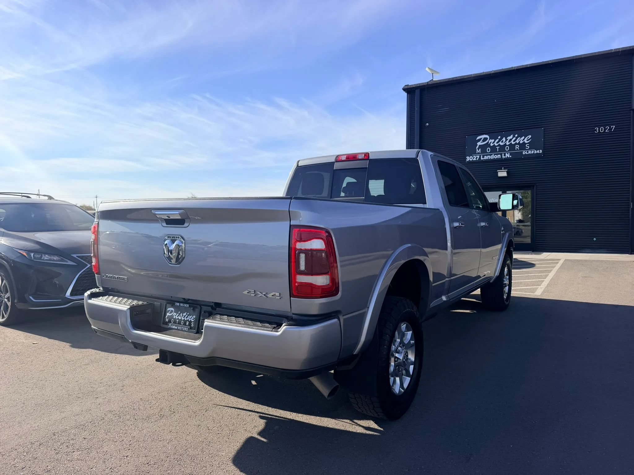 Used 2021 RAM 2500 Laramie w/ Body Color Bumper Group AWD/4WD image 4