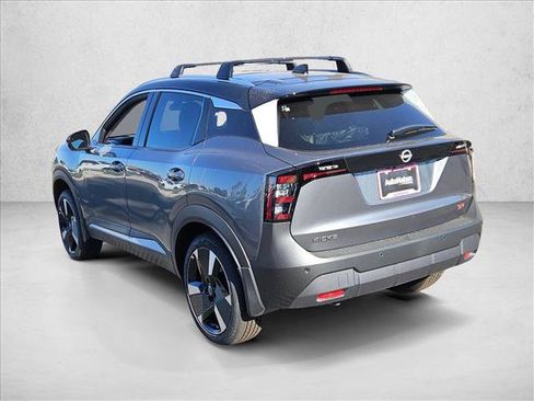 New 2026 Nissan Kicks SR FWD image 10