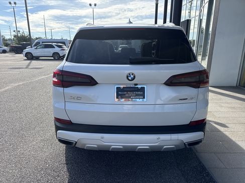 Used 2021 BMW X5 sDrive40i w/ Premium Package RWD image 3