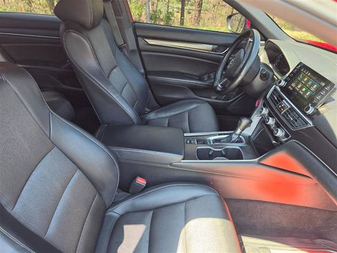 Used 2018 Honda Accord Sport image 20