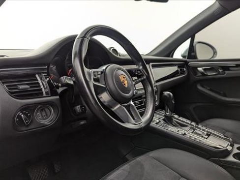 Used 2019 Porsche Macan image 24