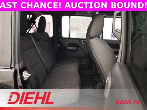 Used 2022 Jeep Wrangler Unlimited Rubicon w/ LED Lighting Group image 34