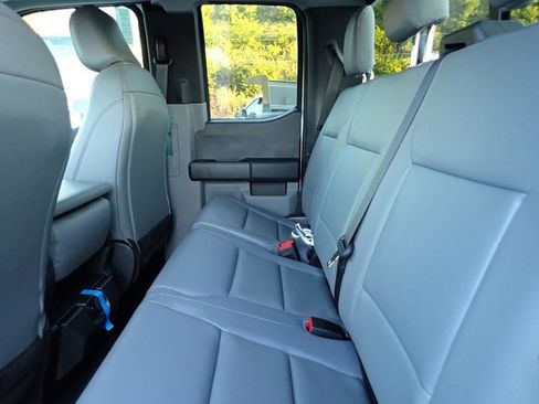 New 2024 Ford F550 4x4 SuperCab Super Duty image 15