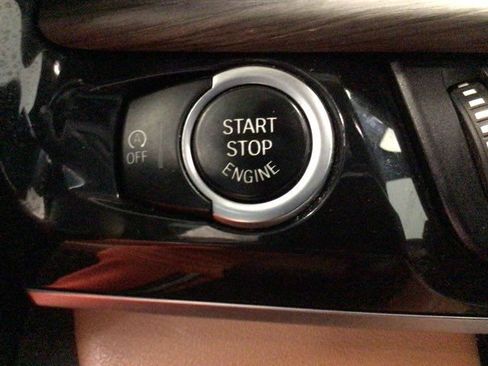 Used 2016 BMW X6 xDrive50i AWD/4WD image 18