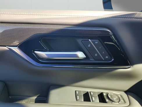 New 2026 GMC Yukon Elevation image 28