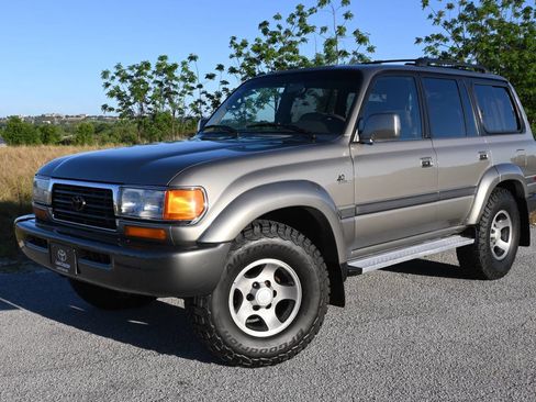 Used 1997 Toyota Land Cruiser image 25