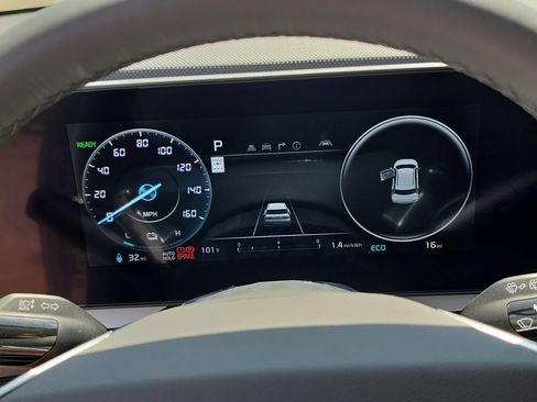 New 2026 Kia Niro Wind FWD image 32