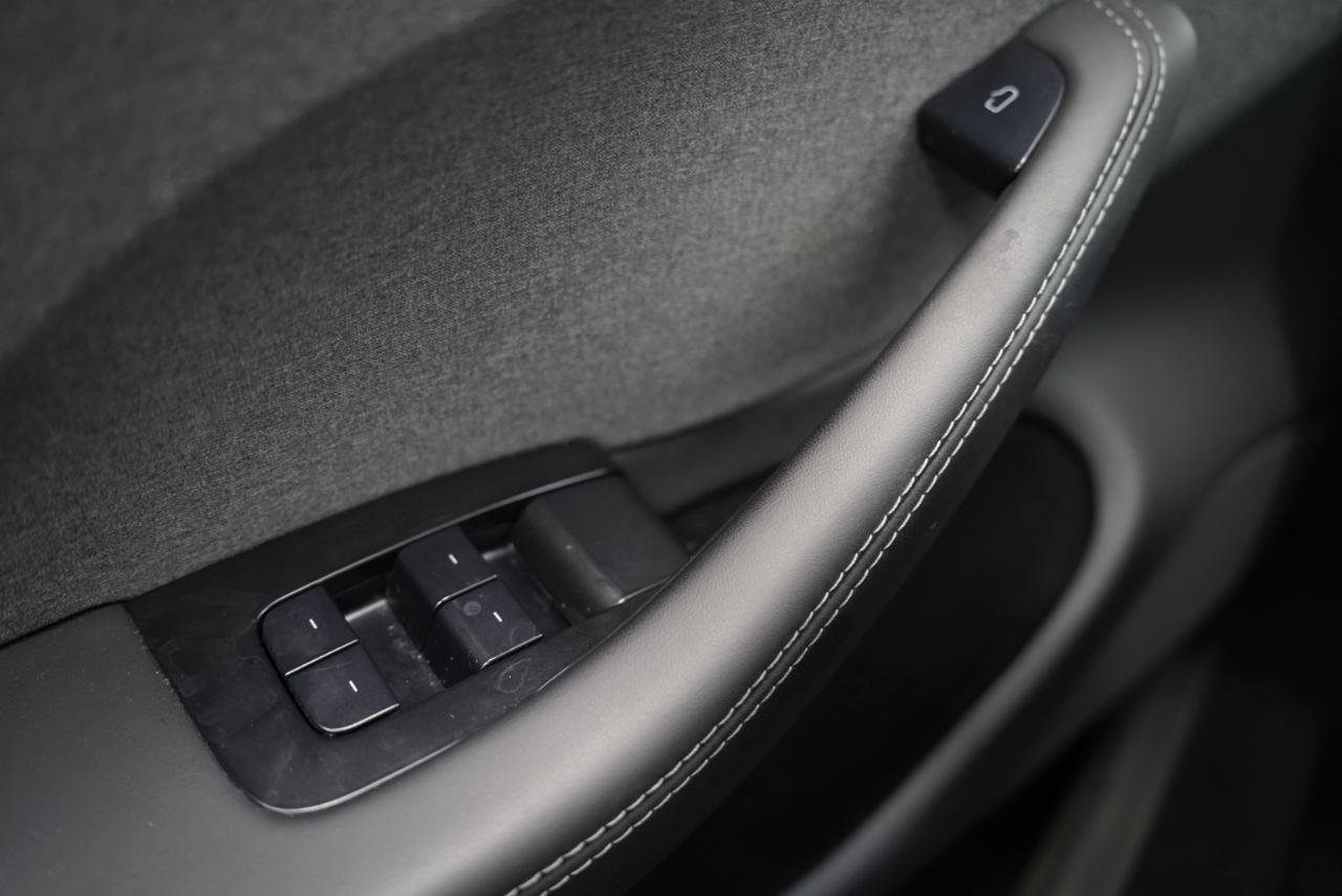 Used 2025 Tesla Model 3 Long Range RWD image 24