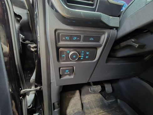 Used 2022 Ford F150 XLT w/ Equipment Group 302A High image 11