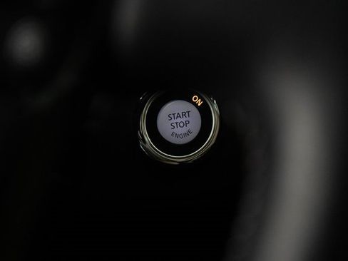 Used 2024 Nissan Armada Platinum w/ Captain's Chairs Package image 30