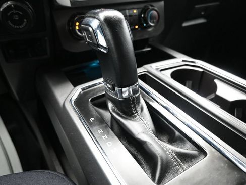 Used 2019 Ford F150 XLT w/ Equipment Group 302A Luxury AWD/4WD image 24