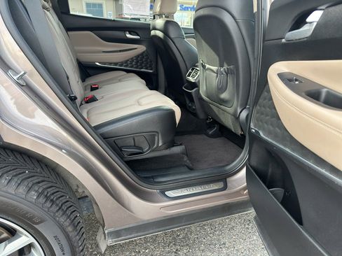 Used 2019 Hyundai Santa Fe Limited image 19