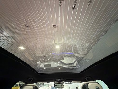 Used 2023 BMW 760i xDrive w/ Parking Assistance Package image 36