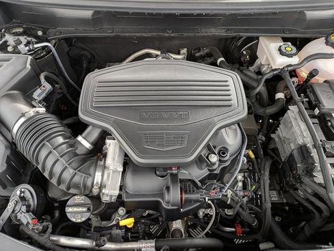 Certified 2025 Cadillac XT5 Premium Luxury w/ LPO, Floor Liner Package image 31