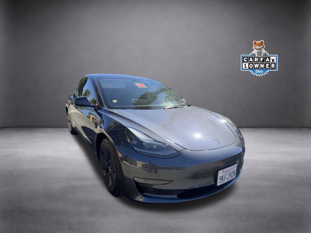 Used 2023 Tesla Model 3 Standard Range RWD image 2