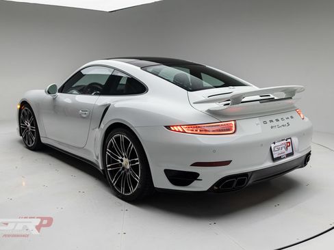 Used 2014 Porsche 911 4 Coupe AWD/4WD image 5