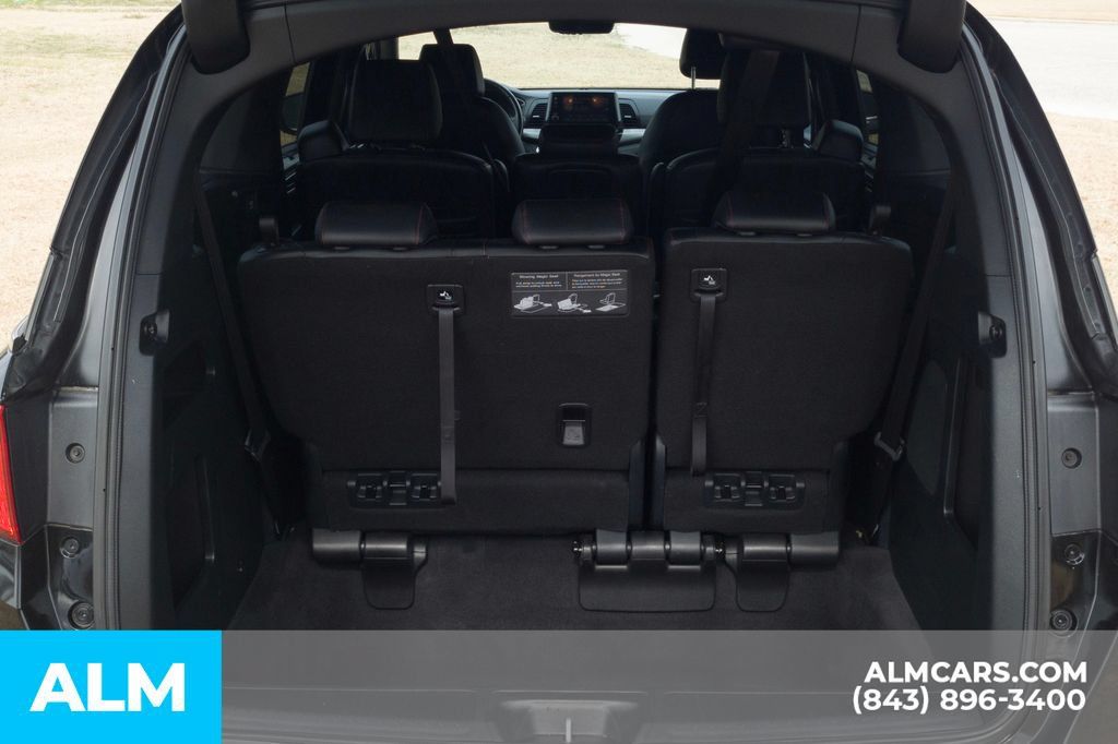 Used 2023 Honda Odyssey Sport image 8