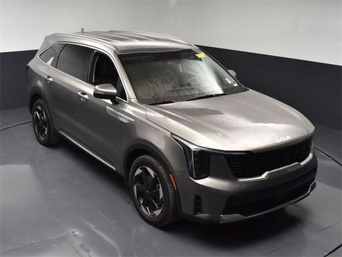 Certified 2025 Kia Sorento EX image 34