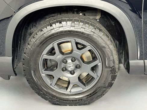 Certified 2025 Honda Pilot TrailSport image 31