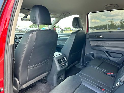 Used 2022 Volkswagen Atlas SE AWD/4WD image 16