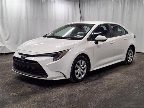 Used 2023 Toyota Corolla LE image 21