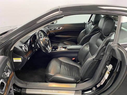 Used 2014 Mercedes-Benz SL 550 image 29
